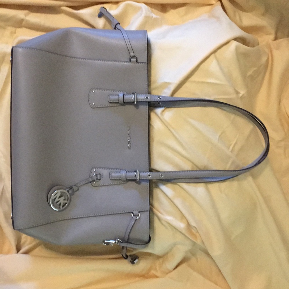 Handbag new never used